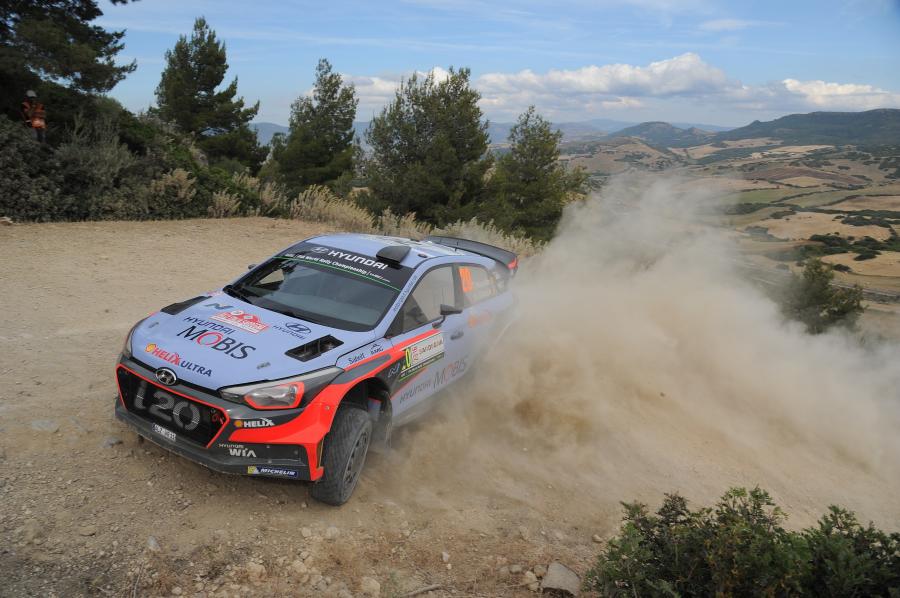  Hyundai i20 WRC 2016 года  (фото 2 из 16)